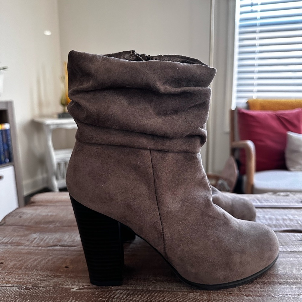 JustFab Women's Heeled Boots - Taupe